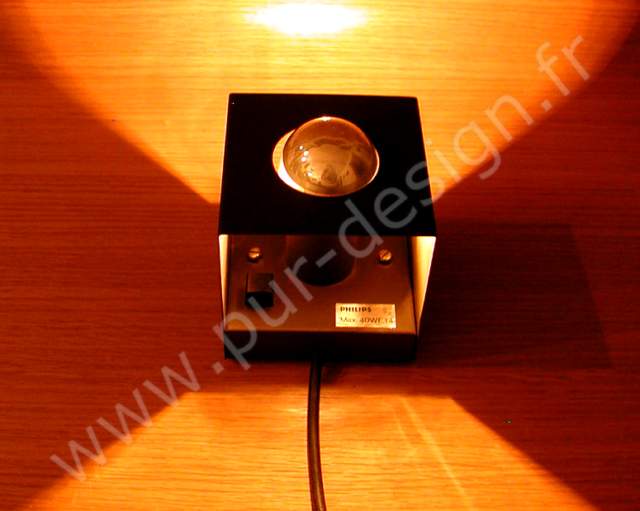 Petites appliques Philips, Design scandinave. Pur Design.