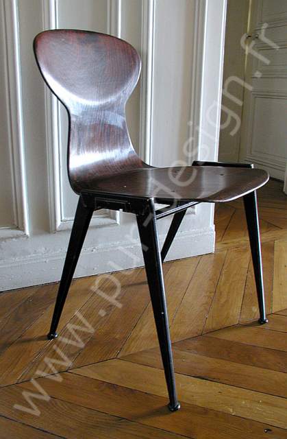Chaise de Design scandinave en palissandre. Pur Design.