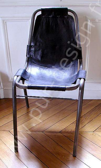 Rare chaise en cuir de type Perriand Les Arcs, circa 70. Pur Design.
