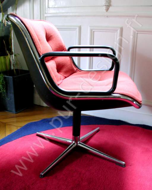 Charles Pollock Executive chair modle 12E1, Knoll. Pur Design.
