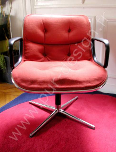 Charles Pollock Executive chair modle 12E1, Knoll. Pur Design.