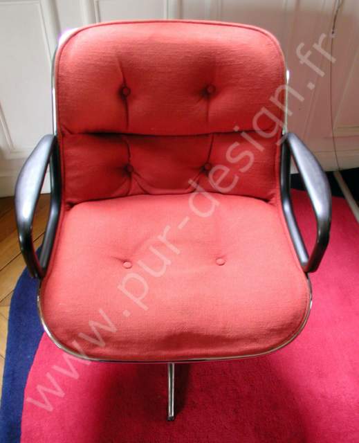 Charles Pollock Executive chair modle 12E1, Knoll. Pur Design.