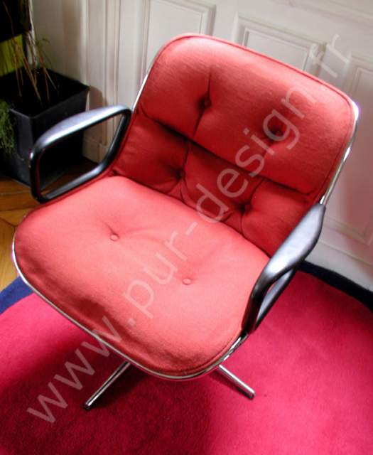 Charles Pollock Executive chair modle 12E1, Knoll. Pur Design.