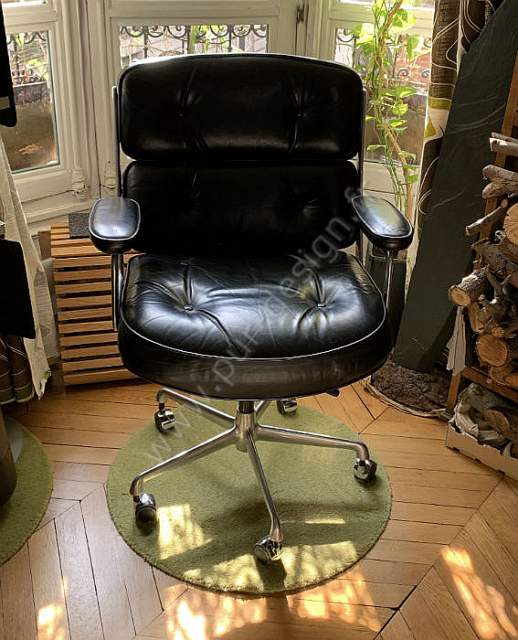 Lobby chair Time Life de Charles & Ray Eames, modle ES 104.  Pur Design.