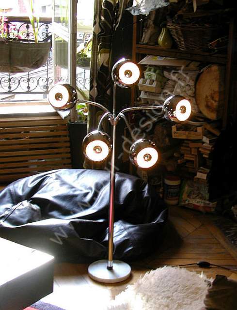 Lampe de sol Eyeball de style Reggiani, circa 70-80, Space Age.  Pur Design.