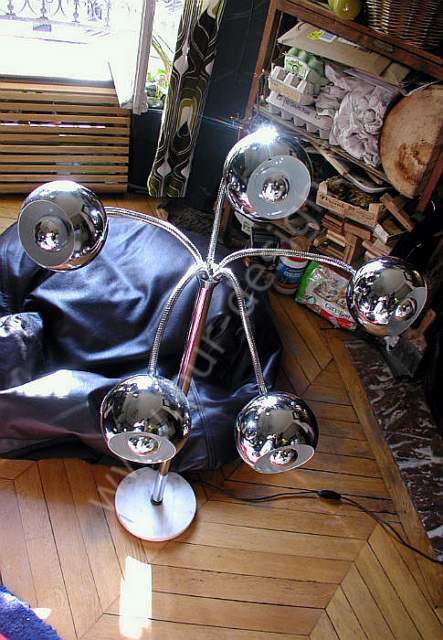 Lampe de sol Eyeball de style Reggiani, circa 70-80, Space Age.  Pur Design.