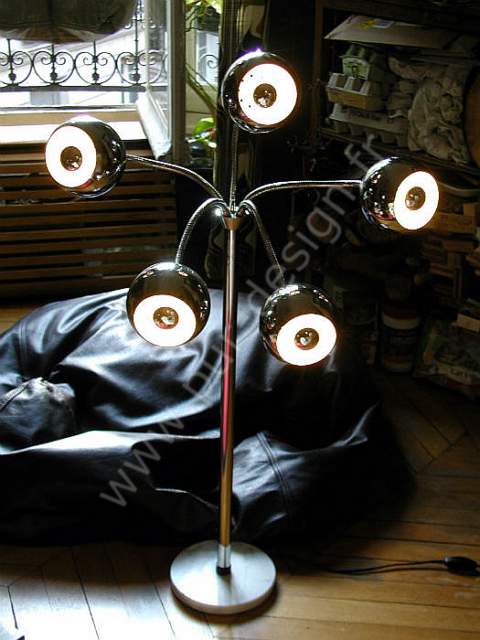 Lampe de sol Eyeball de style Reggiani, circa 70-80, Space Age.  Pur Design.