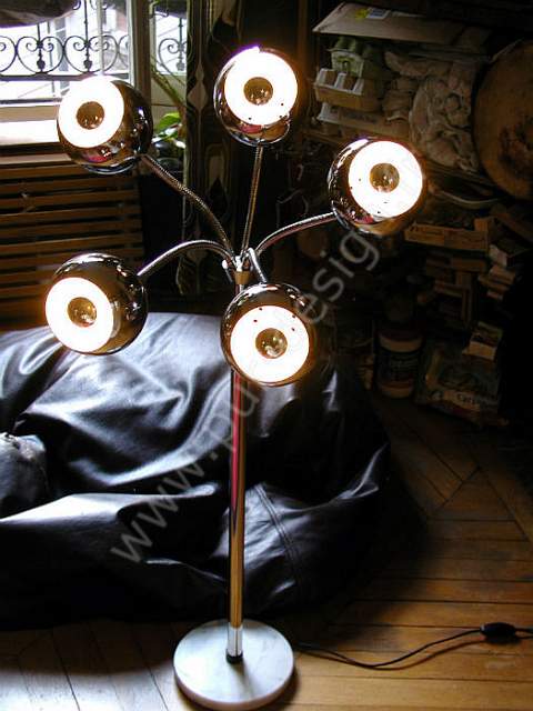 Lampe de sol Eyeball de style Reggiani, circa 70-80, Space Age.  Pur Design.