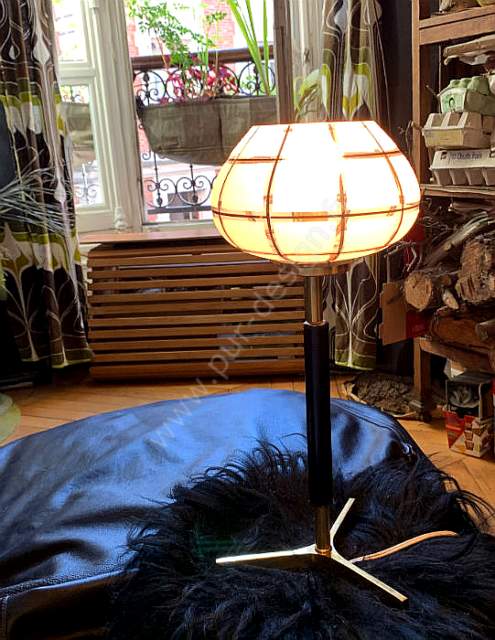 Superbe petite lampe Arlus, annes 50 .  Pur Design.