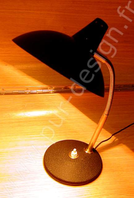 Lampe de table cocotte, 1950 design Guariche , Modernistes. Pur Design.