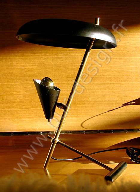 Lampe  contrepoids Stilnovo, design Gino Sarfatti/ Louis Kalff, annes 50. . Pur Design.