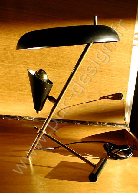 Lampe  contrepoids Stilnovo, design Gino Sarfatti/ Louis Kalff, annes 50. . Pur Design.
