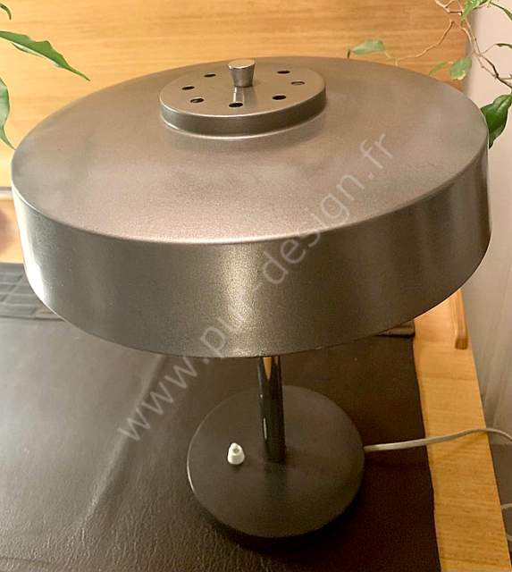 Lampe de table industrielle dans le style Louis Kalff, 1950. Pur Design.