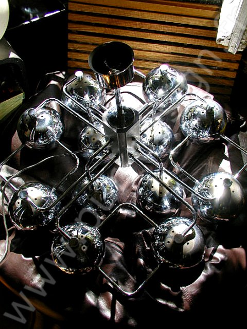 Grand lustre Eye Ball Reggiani, Pur Space Age, circa 70. Pur Design.