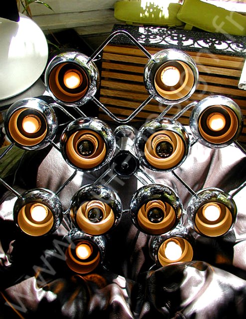 Grand lustre Eye Ball Reggiani, Pur Space Age, circa 70. Pur Design.