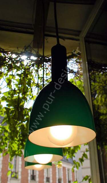 Lustre scandinave en palissandre et opalines, pur scandinave. Pur Design.