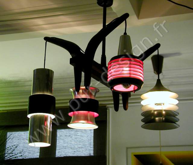 Superbe suspension associant des modles emblmatiques scandinaves. Pur Design.