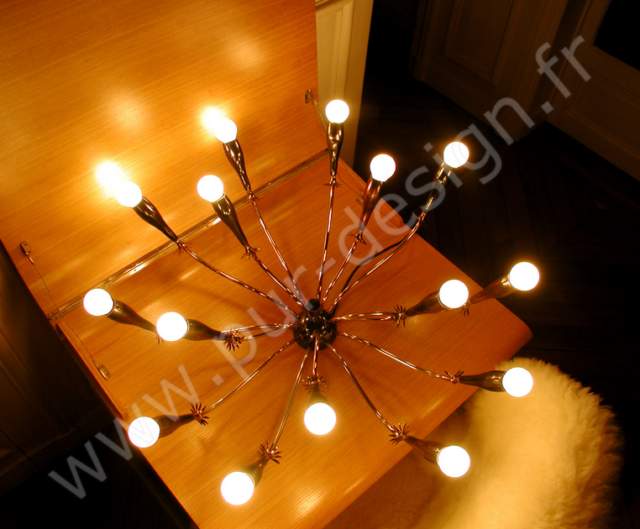 Lustre sputnik, design Gino Sarfatti Stilnovo 1950. Pur Design.