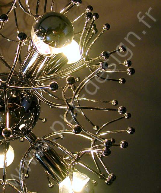 Lustre Sputnik Pistillo, circa 70, Space Age. Pur Design.