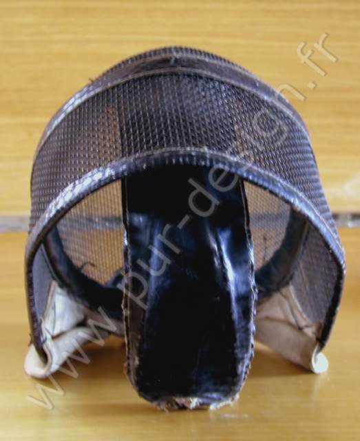 Masque d'escrime ancien, dbut du XXime sicle. Pur Design.