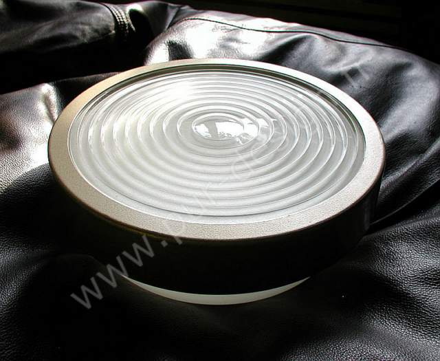 Plafonnier de marque Holophane modle 4487, esprit indus, 1950. Pur Design.