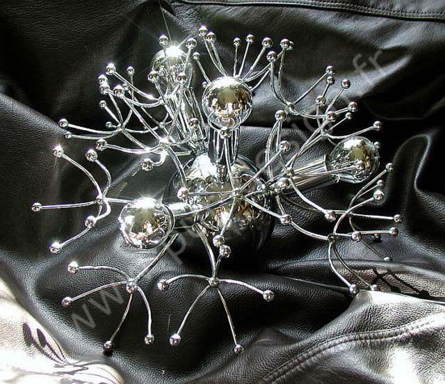 Plafonnier Sputnik modle pistillino 4 feux, circa 70, Space Age.  Pur Design