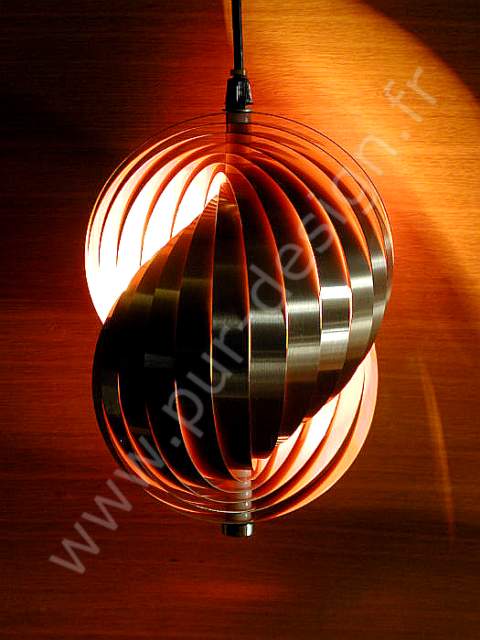 Suspension Henri Mathieu pour Lyfa, pur Design Scandinave 70's. Pur Design.