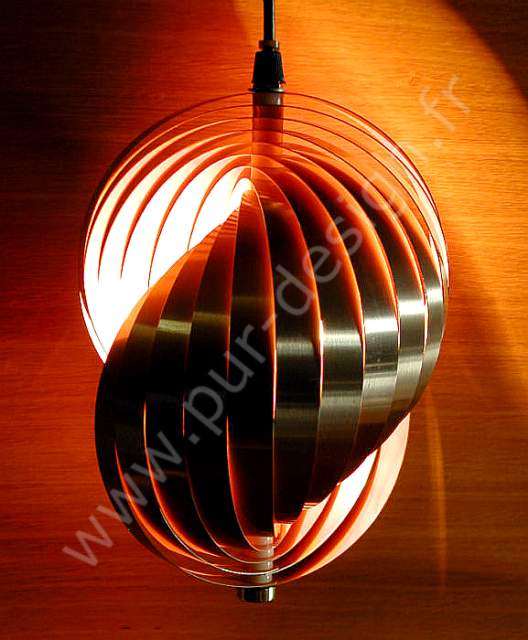 Suspension Henri Mathieu pour Lyfa, pur Design Scandinave 70's. Pur Design.