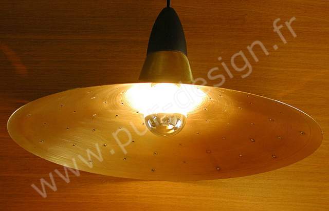 Suspension en cuivre de type Coronell, Design Scandinave. Pur Design.