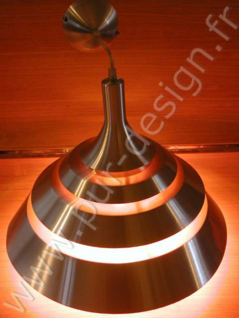 Superbe suspension de type Poulsen / Henningsen 1960. Pur Design.